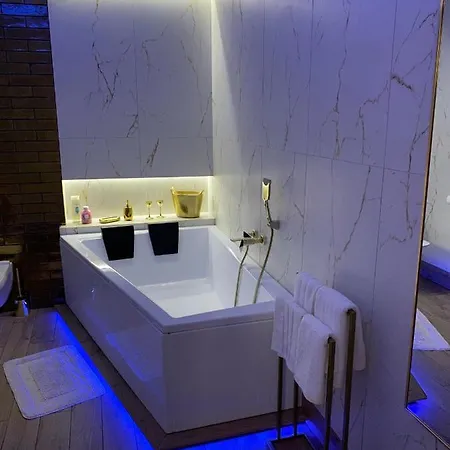 Apartament Love Centrum z dużą wanną dla Dwojga Gniezno Zewnętrze zdjęcie